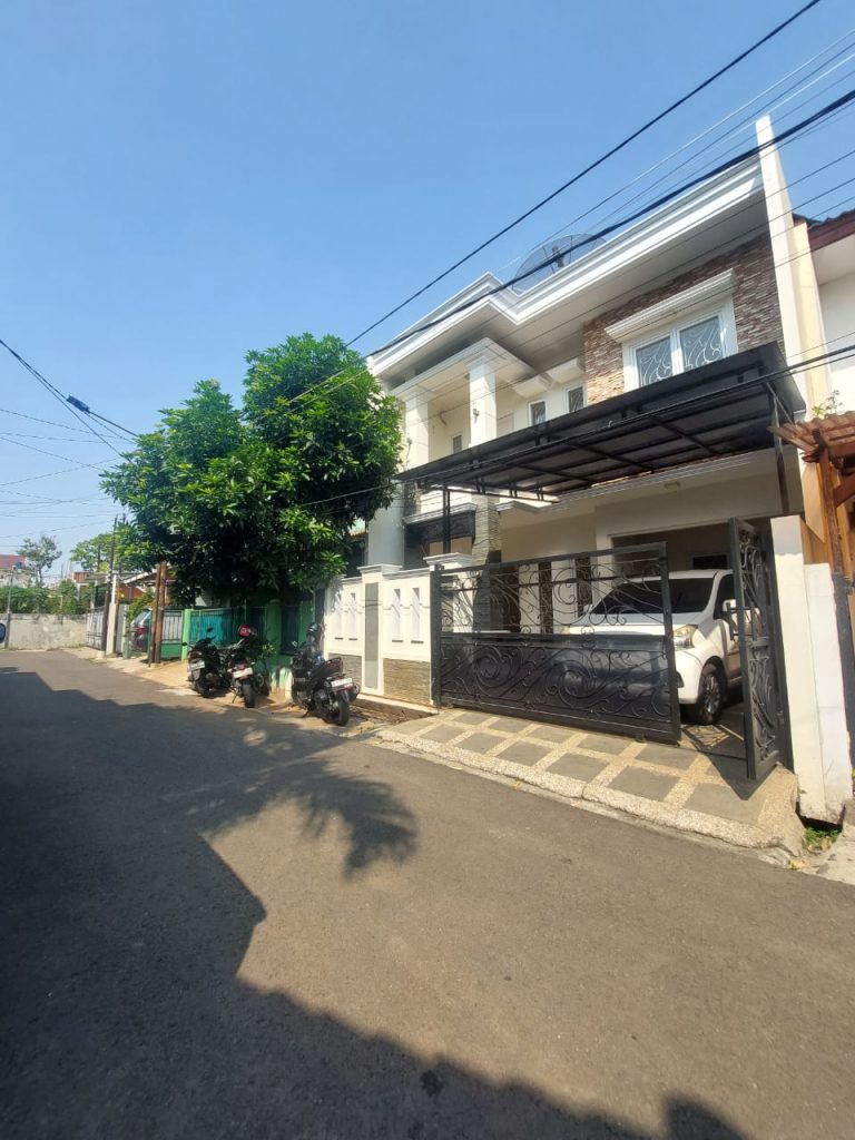 Dijual Cepat Rumah Siap Huni Dalam Komplek Billymoon Pondok Kelapa Jakarta Timur
